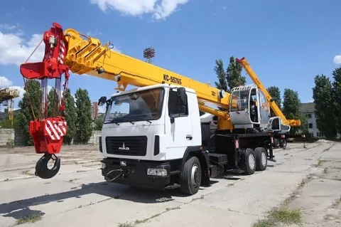Автокран Ивановец КС-5576Б 32 т