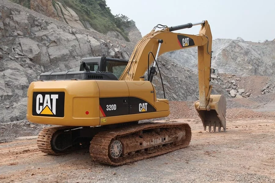 Гусеничный экскаватор CAT 320D