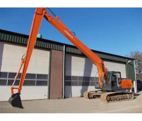 Гусеничный экскаватор с длинной стрелой Hitachi ZX200 Long Reach 15м