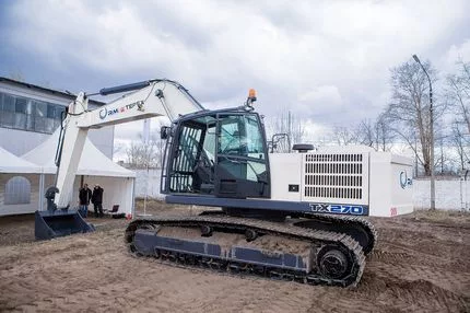 Гусеничный экскаватор Terex TX270