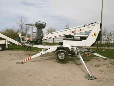 Коленчатый прицепной подъёмник Dinolift Dino 135T