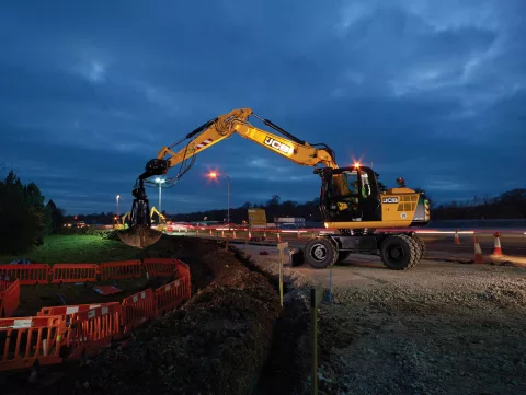 Колесный экскаватор JCB JS 175W