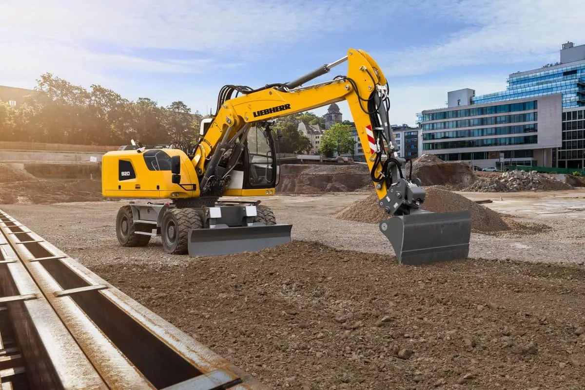 Колёсный экскаватор Liebherr A 920 Litronic