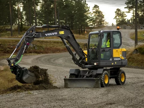 Мини-экскаватор Volvo EW 70