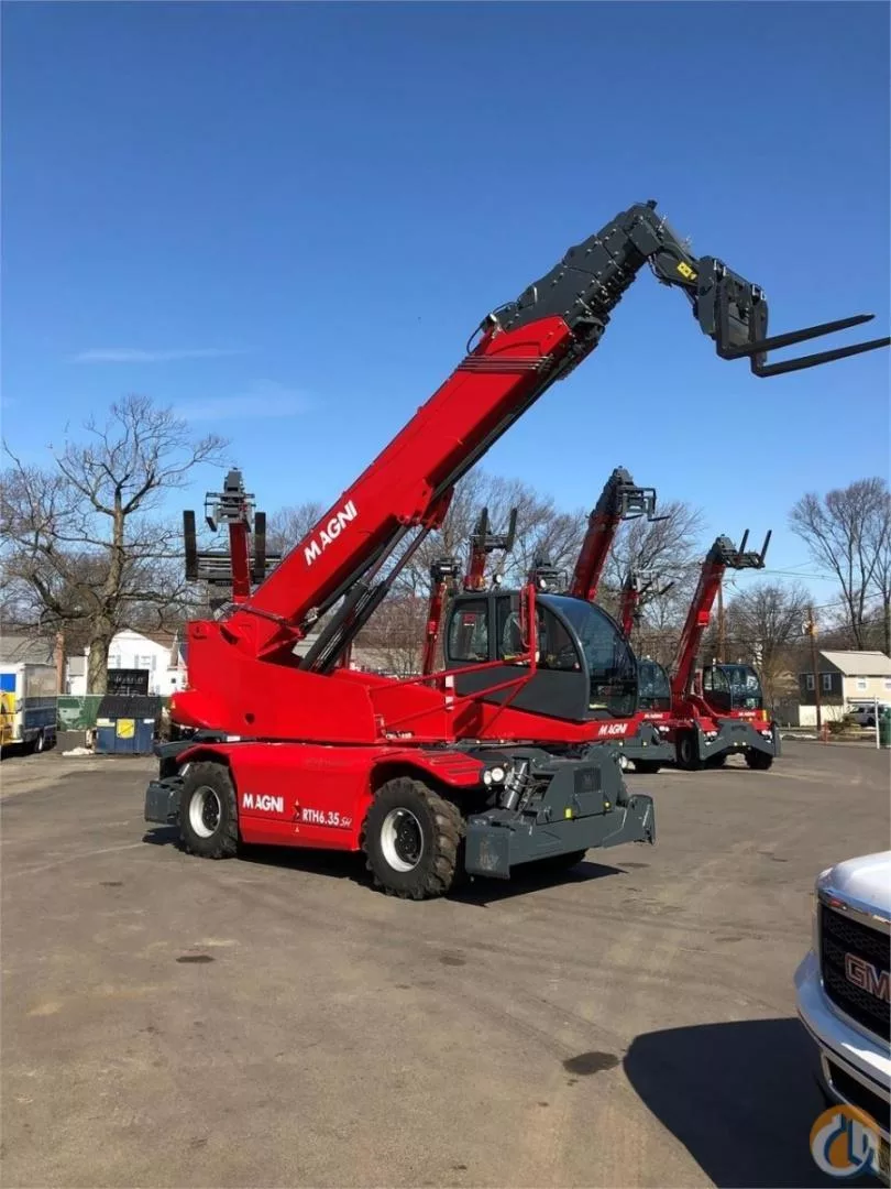 Телескопический погрузчик 34,9 м MAGNI RTH 6.35 SH