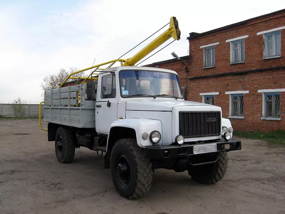 Ямобур БКМ-317 на базе ГАЗ-3308