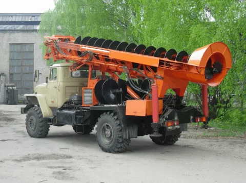 Ямобур МРК-750А4 на базе Урал-4320